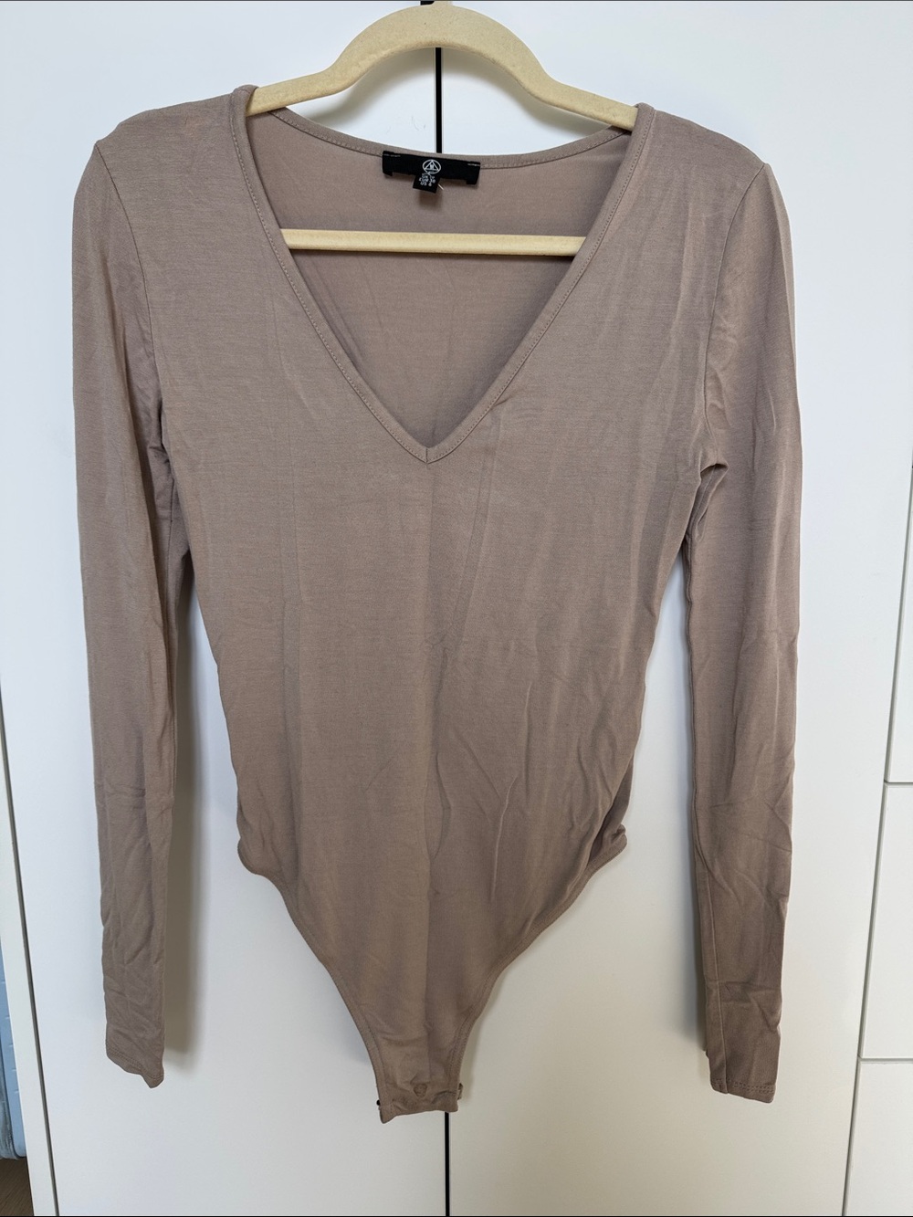 Missguided V-Neck Long Sleeve Bodysuit